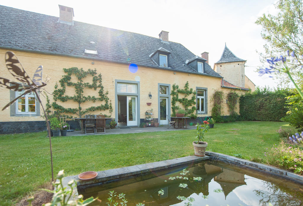 B&B Cense De La Tour Nil Saint-Vincent Exteriör bild